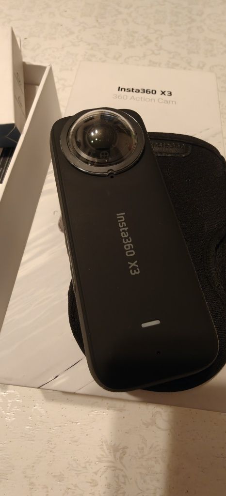 Insta360 X3 экшн камера