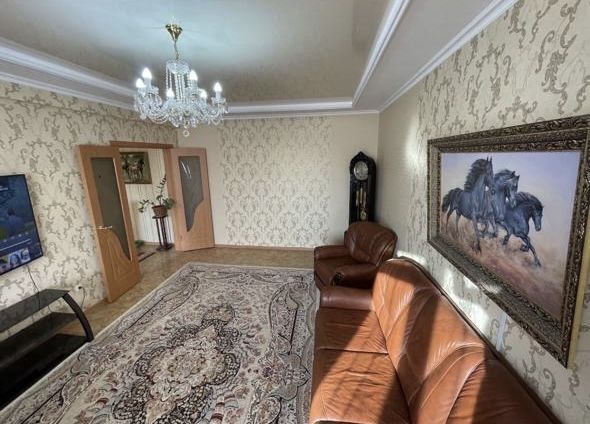 Продаю трехкомнатную квартиру-пентхаус