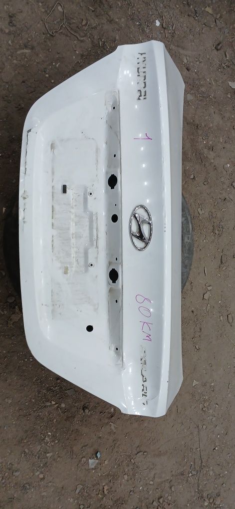 Багажник на акцент солярис крышка багажника на Hyundai Accent solaris