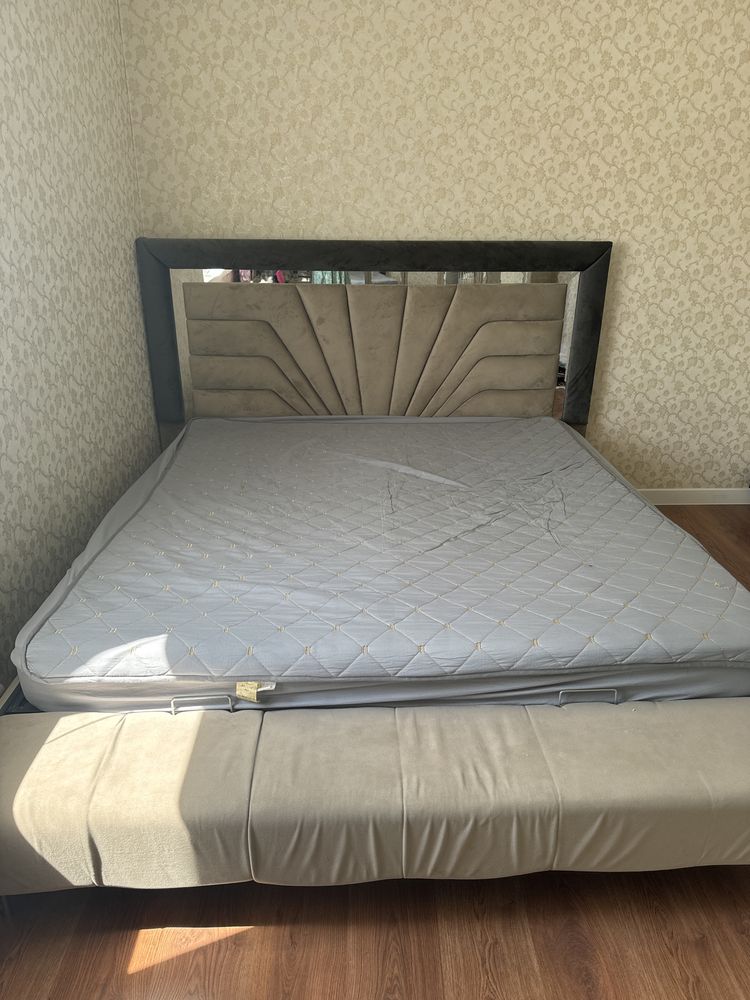 Продается спальный диван.