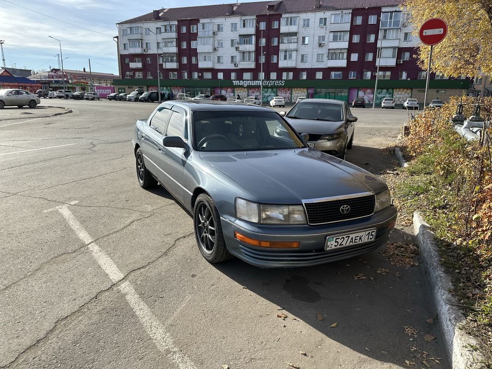 Продам toyota celsior