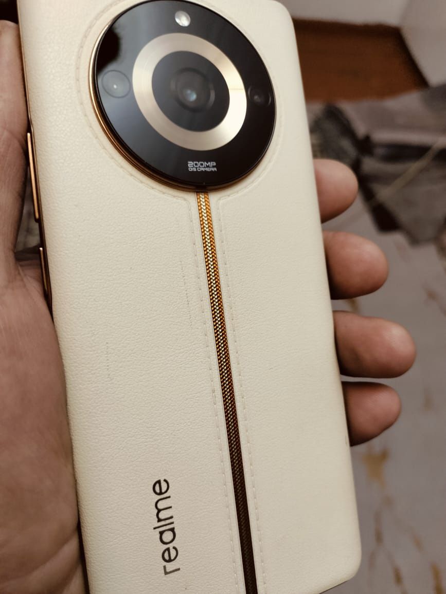 Realme 11 pro+5g срочно