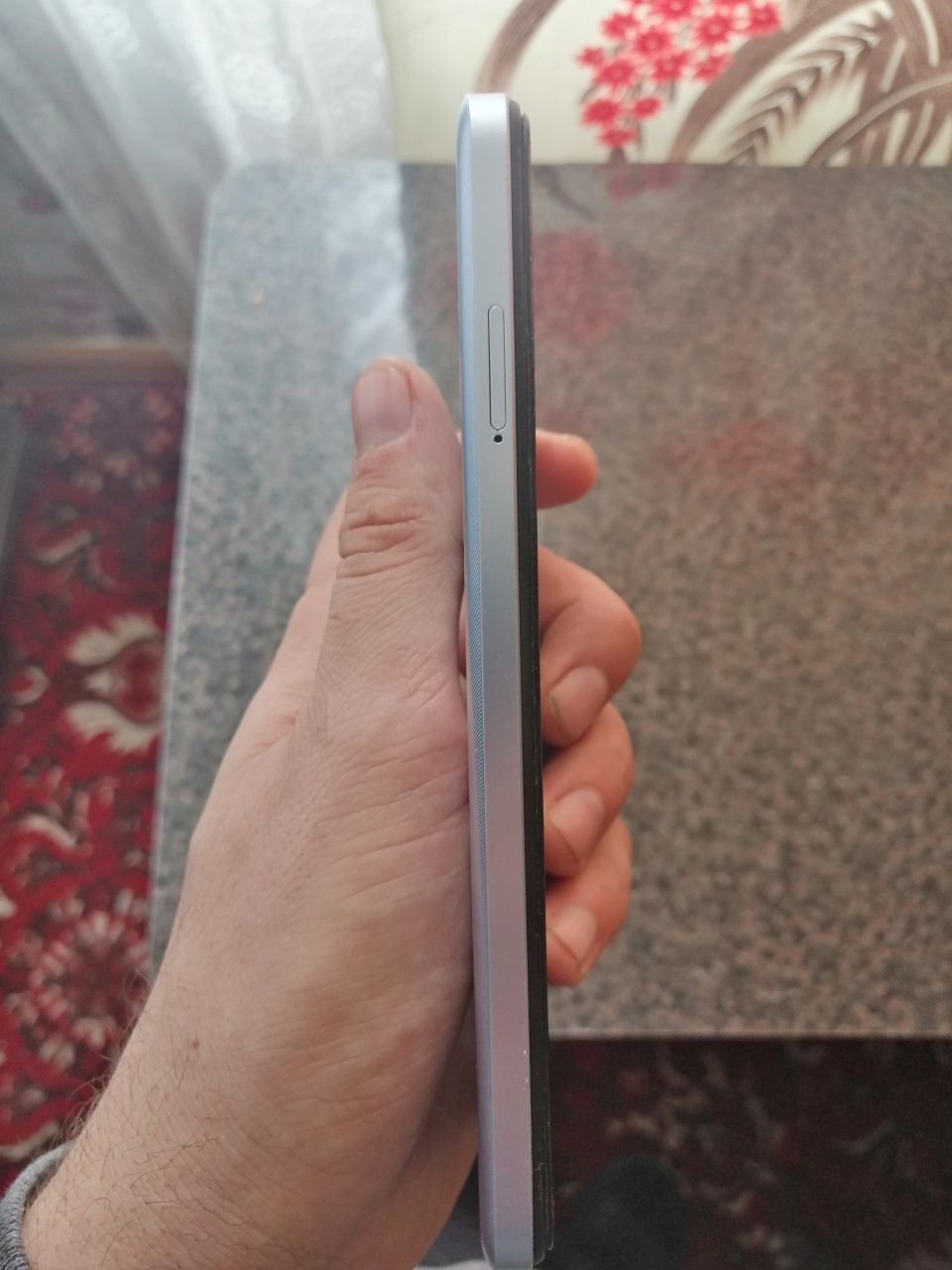 Продам телефон в идеальном состоянии Xiaomi Redmi 10 5G 4/64