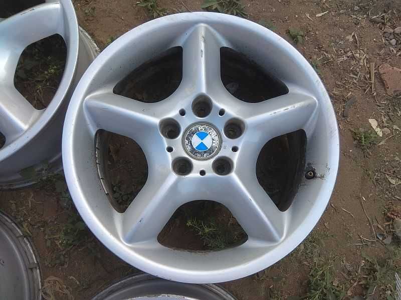 Продам оригинальные легкосплавные диски на автомашину BMW X5