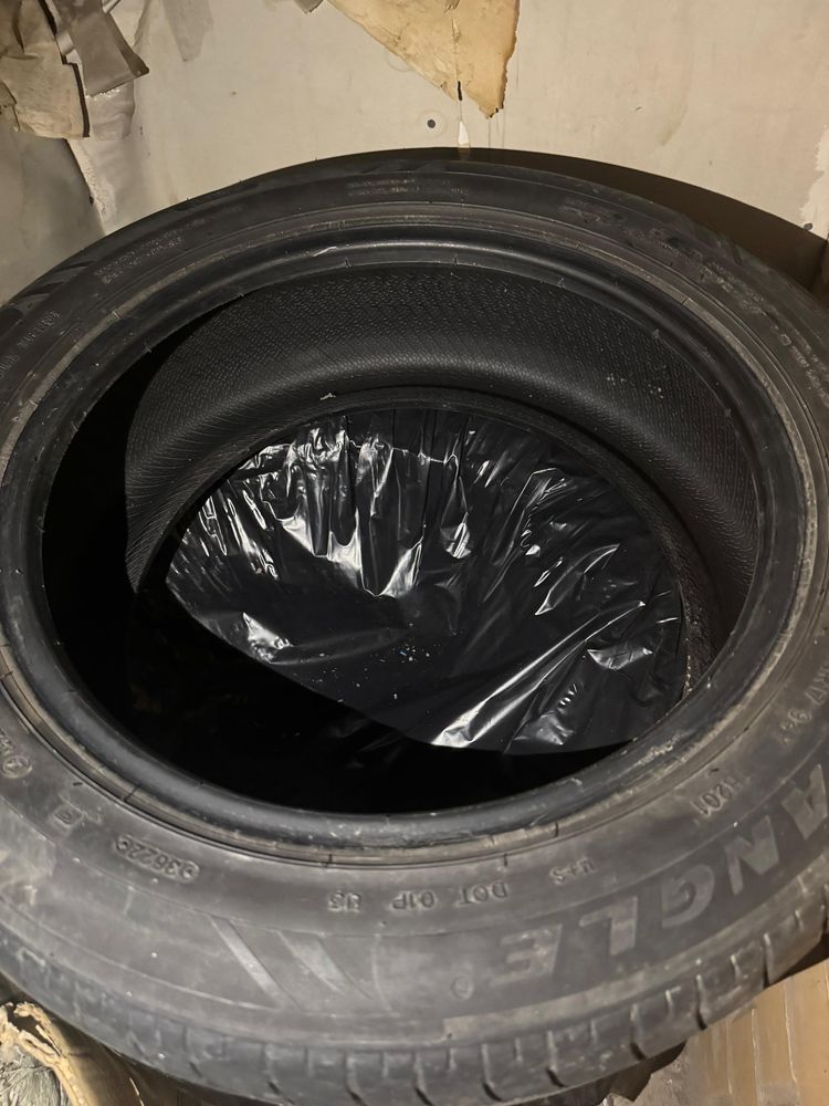Шины б/у  215/55 R17 Triangle sportex