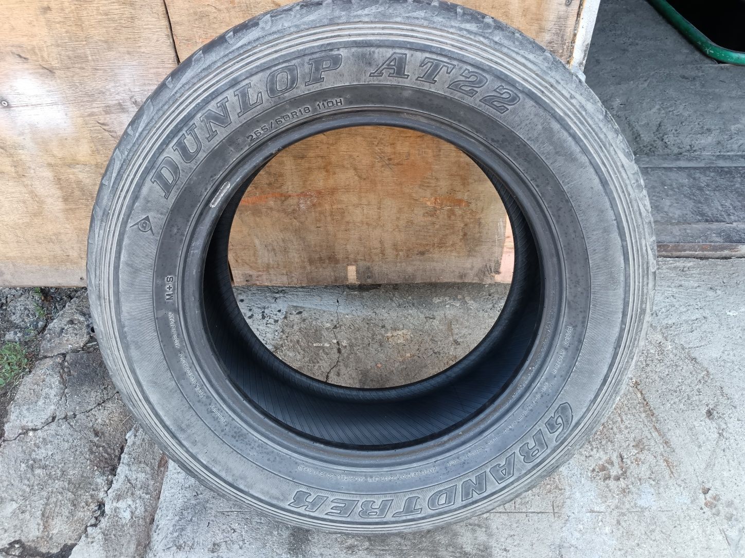 Продам 1 шину 265/60R18