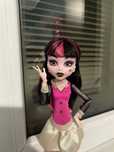 Monster High базовая Дракулаура кукла