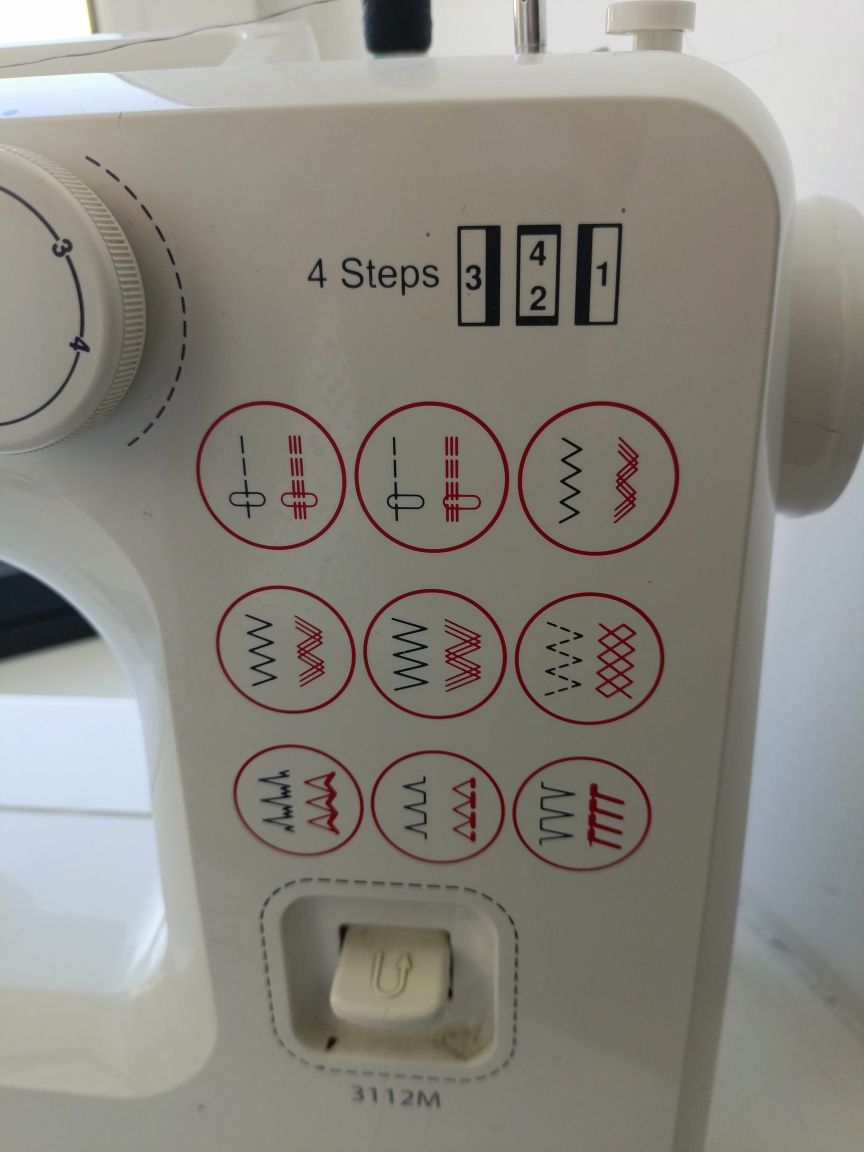 Продам швейную машинку JANOME 3112M