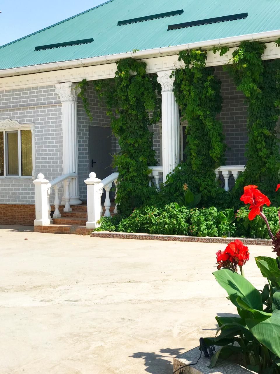 Командировочным сдаю оформляю доки за пр гостинице, квартир посуточно