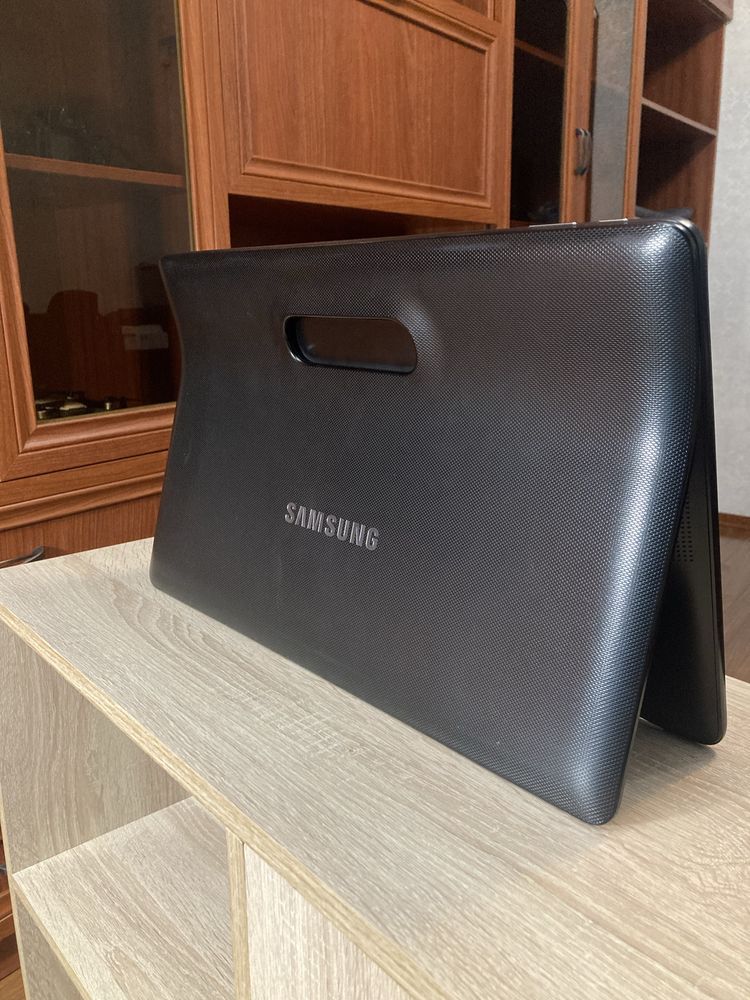 Планшет Samsung Galaxy View SM-T-677