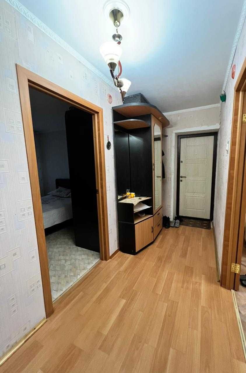 Продается 3 комнатная квартира  в мкр Центральный .