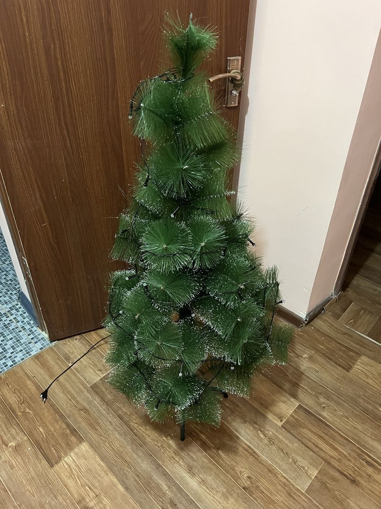Продам Елку новую