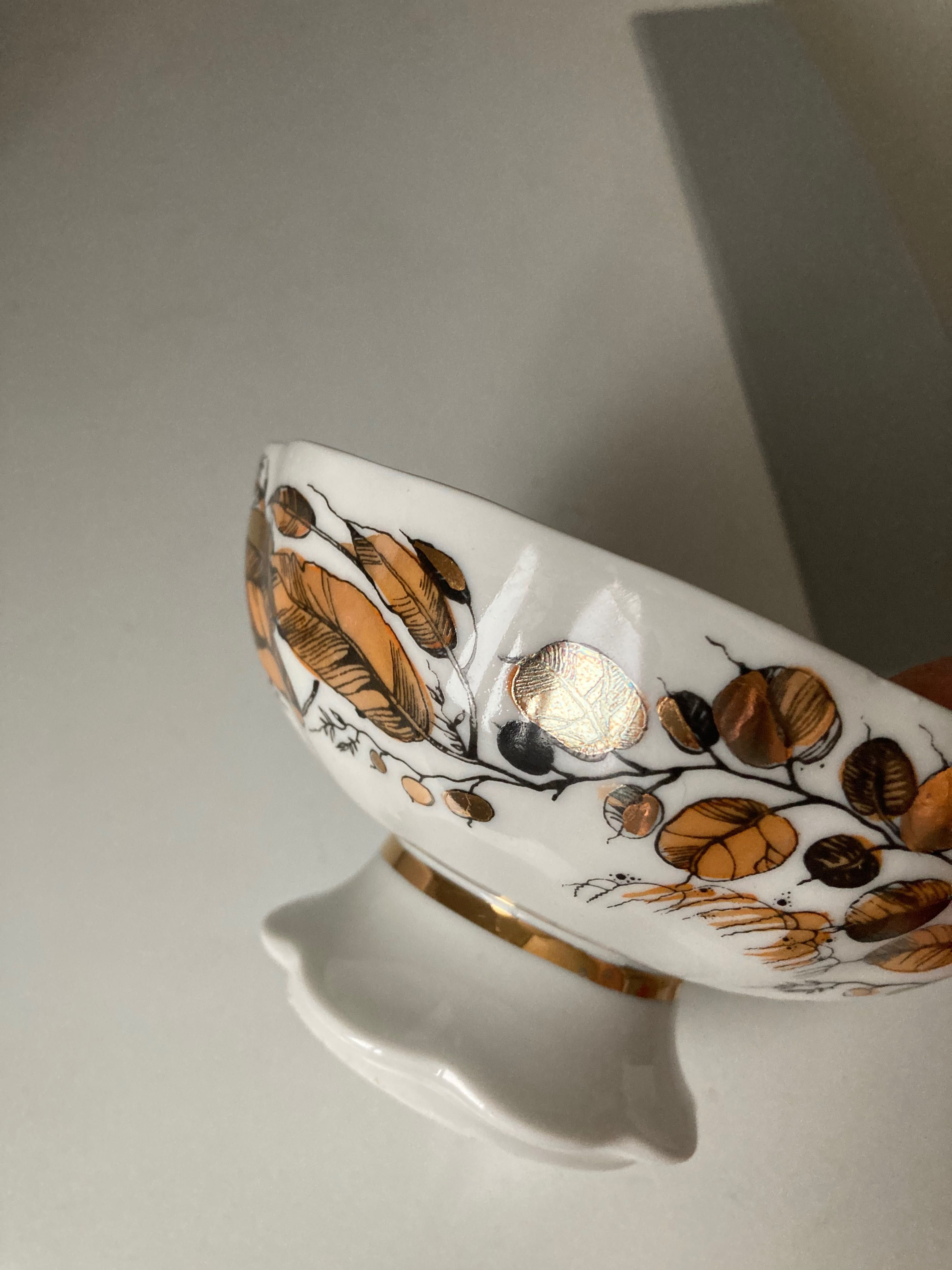 Конфетница СССР, 1980г. Лениградский фарфоровый завод. Золотой сад