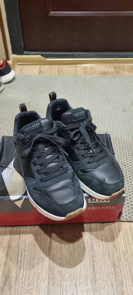 Кроссовки Skechers 41
