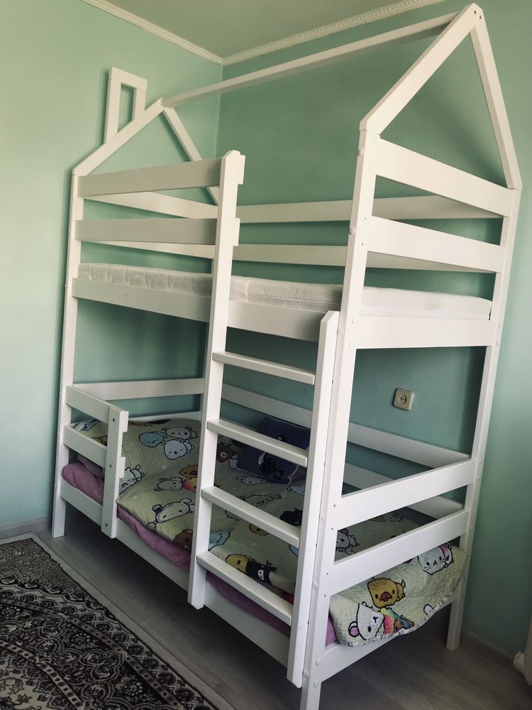 Продам детскую кровать