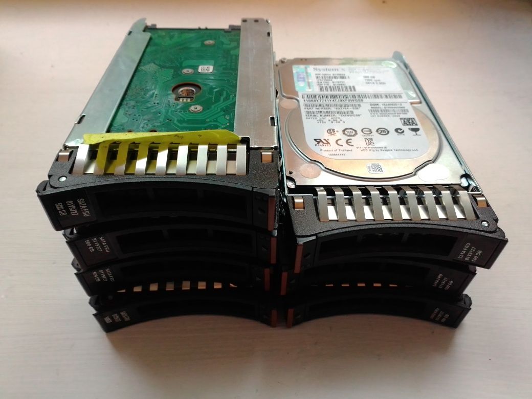 Диски IBM HDD SATA 6.0Gb 7200RPM 500Гб 2,5' с каретками P/N: 81Y9727