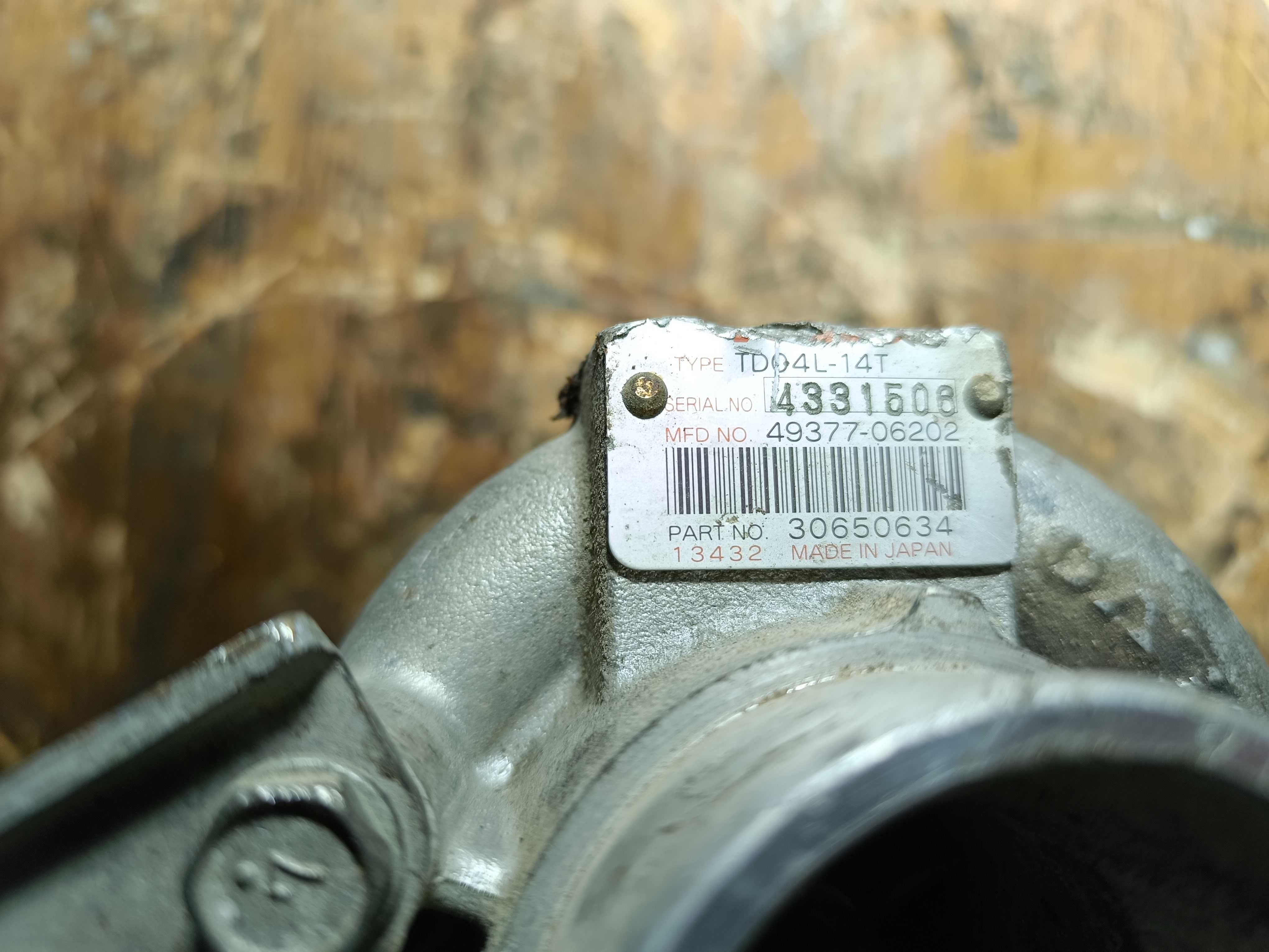 Турбина Volvo TD04L 14T B5254 2.5 turbo Вольво S60 S80 V70 XV70 XC90