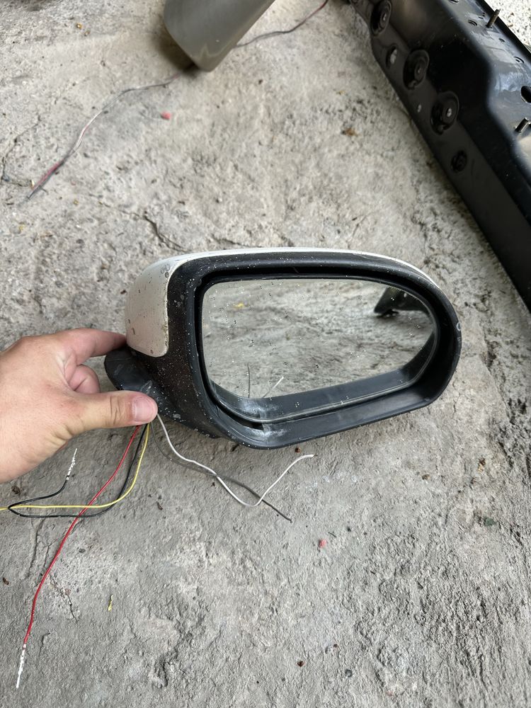 Разные запчасти Hyundai Kia Toyota Lexus