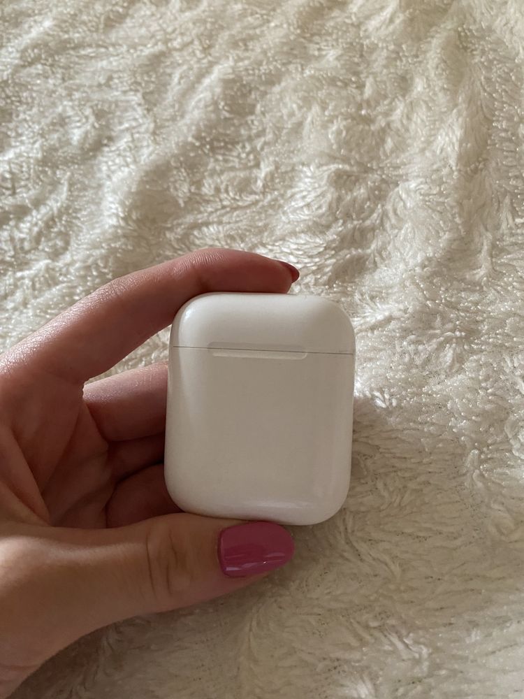 Apple Airpods белый