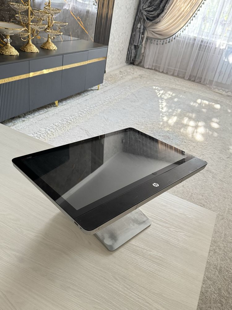 HP Envy 23.