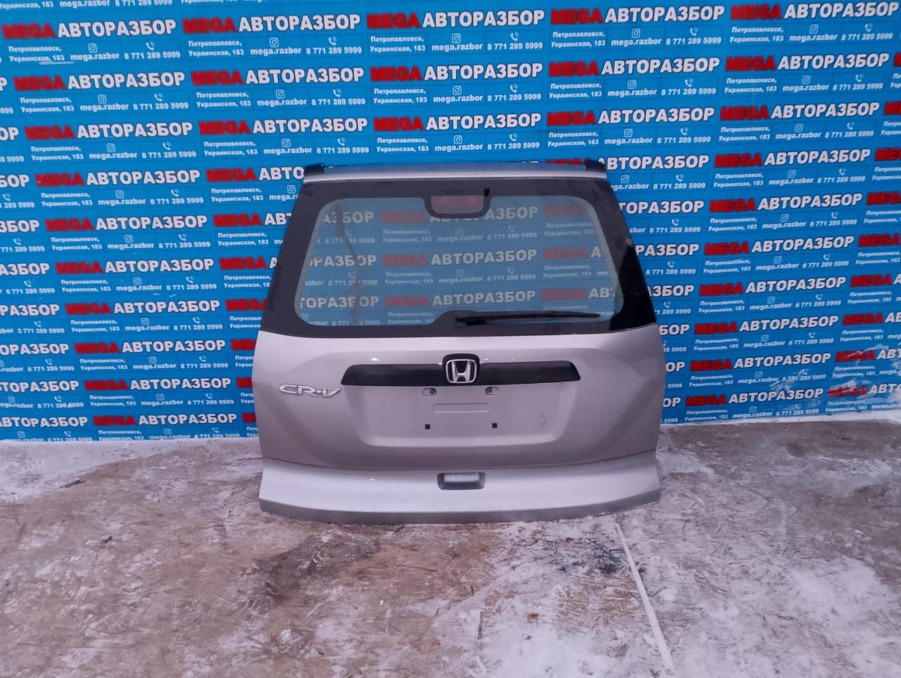 Кришка богажника на HONDA CRV RD3.