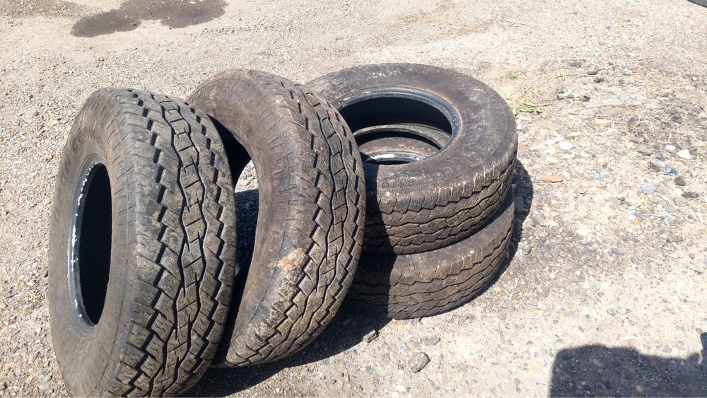 Продам автошины для джипа