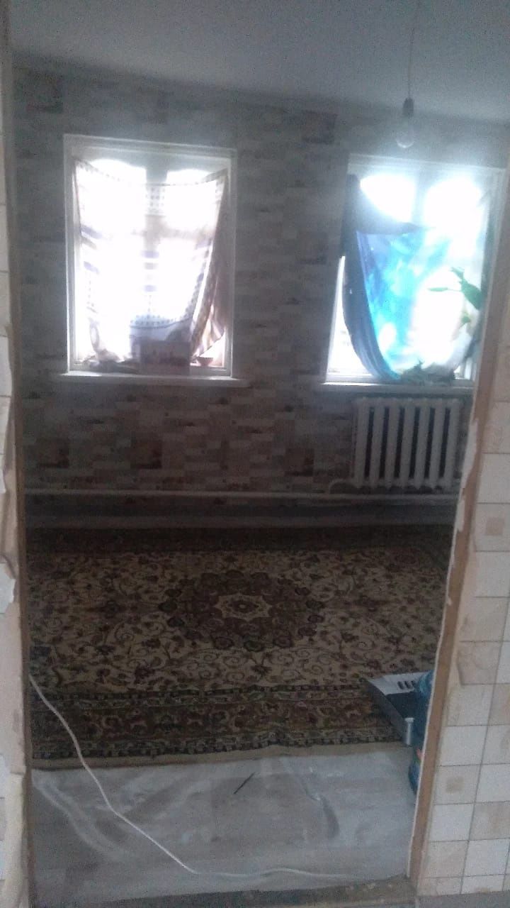4 комнатты қазақ үй сатылады,