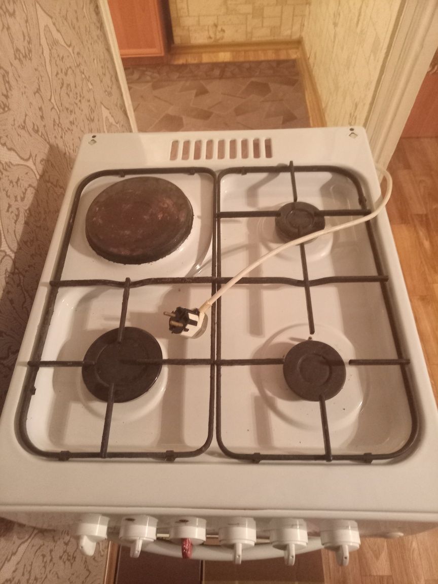 Продамим кухонный гарнитур