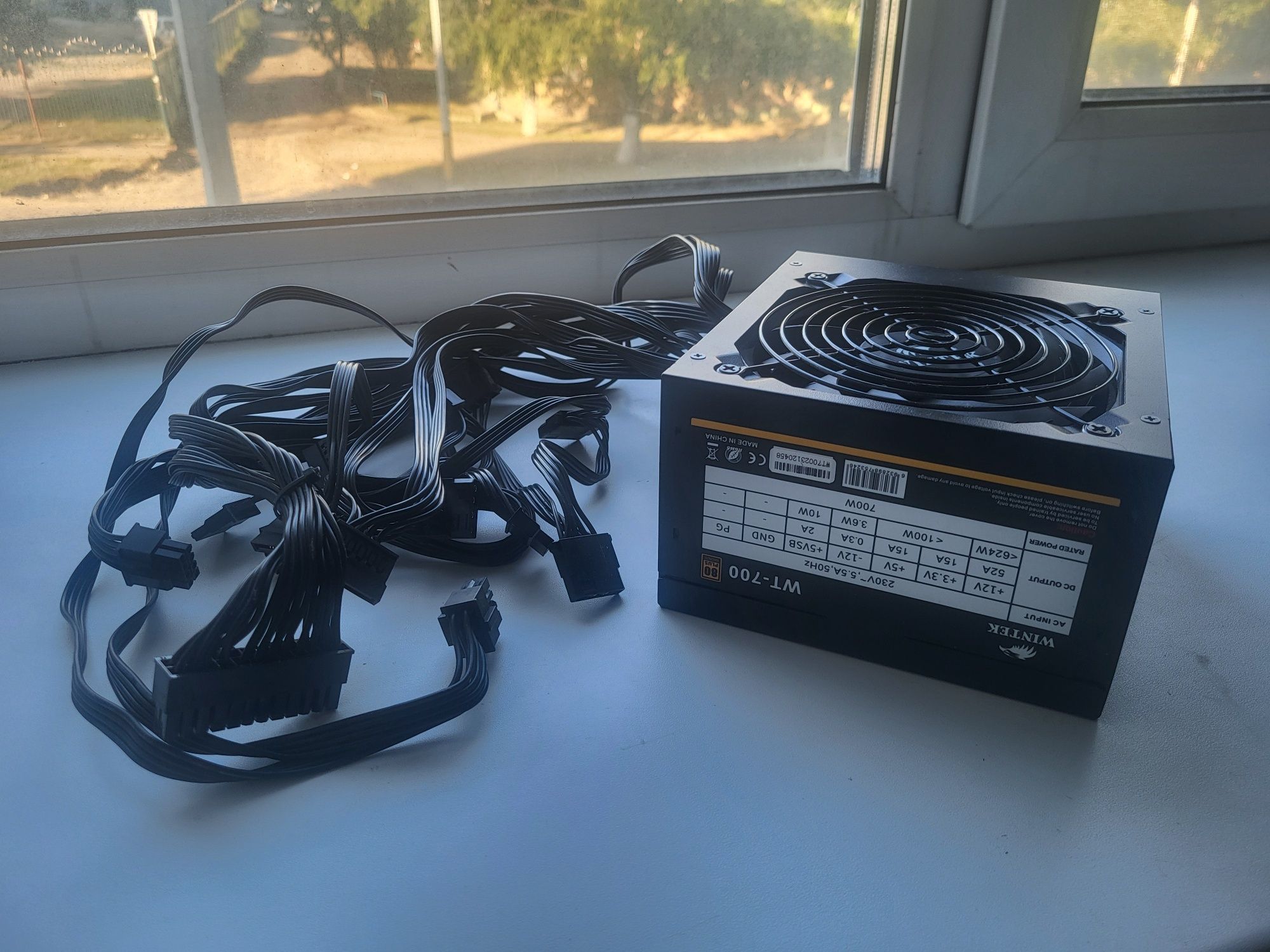 Wintek 700 ватт Блок питания