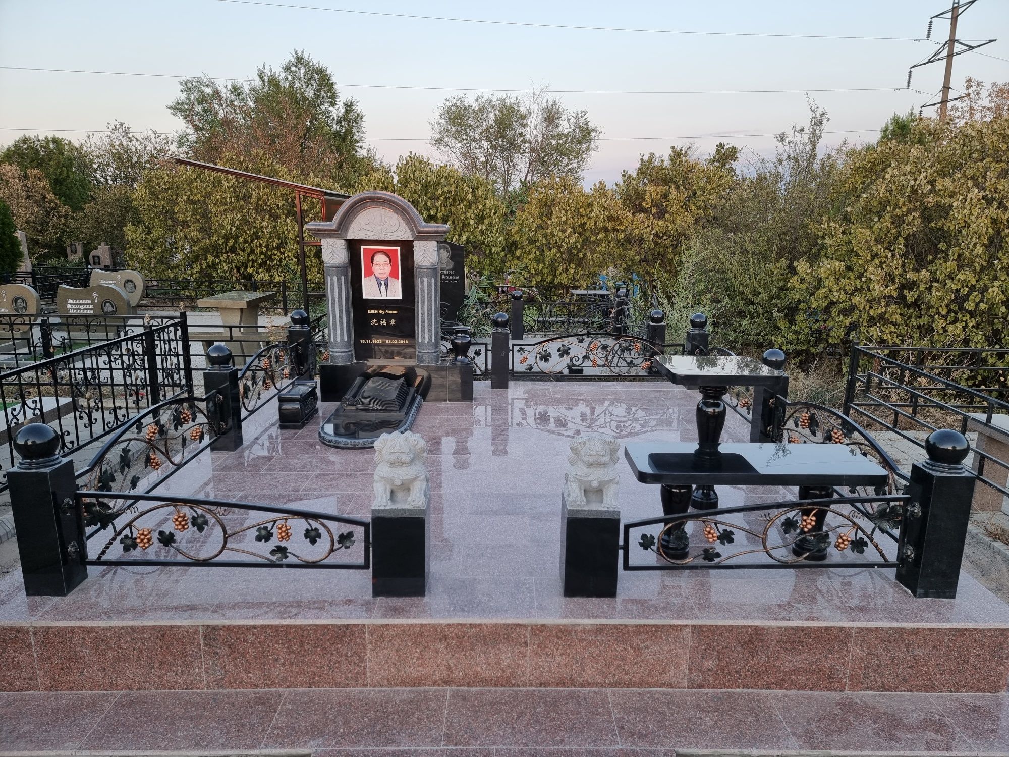Мазары памятники оградки гранитные комплексы