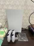 Продам PlayStation 5 (с дисководом) + 2 джойстика + 6 игр