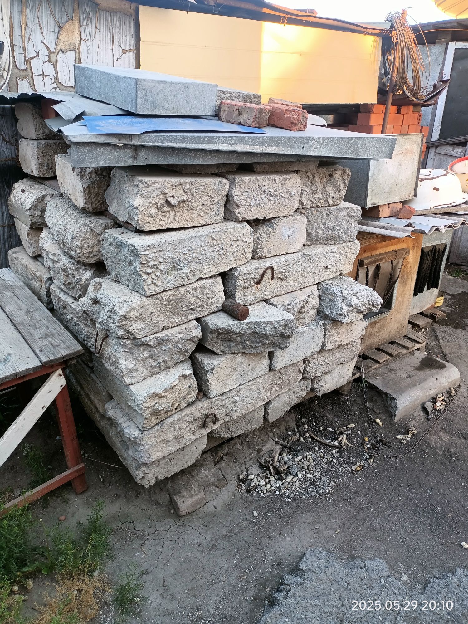 Продам бордюр дорожный бу