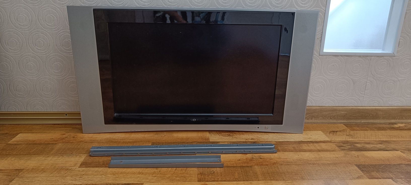 Телевизор SONY..