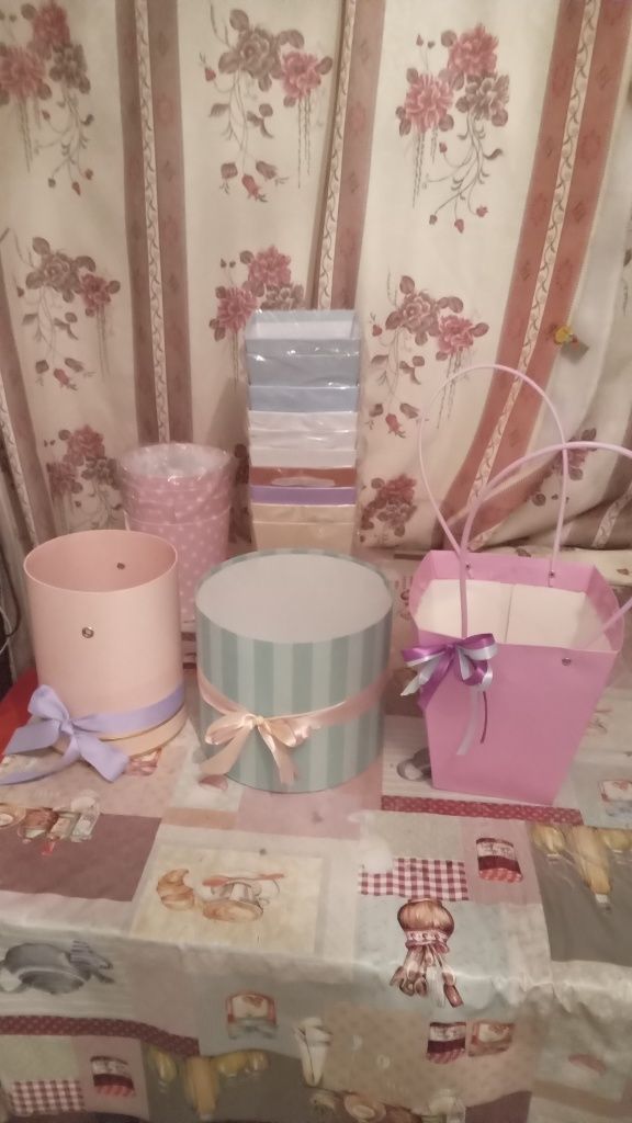 Продам коробки для цветов