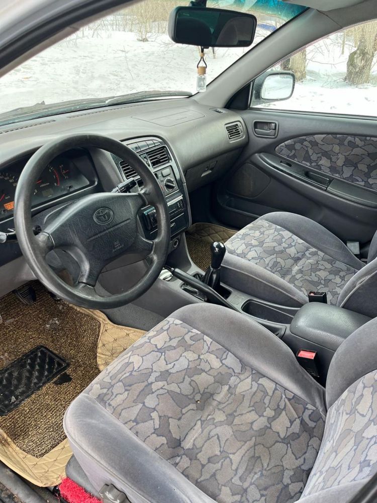 Toyota avensis T22