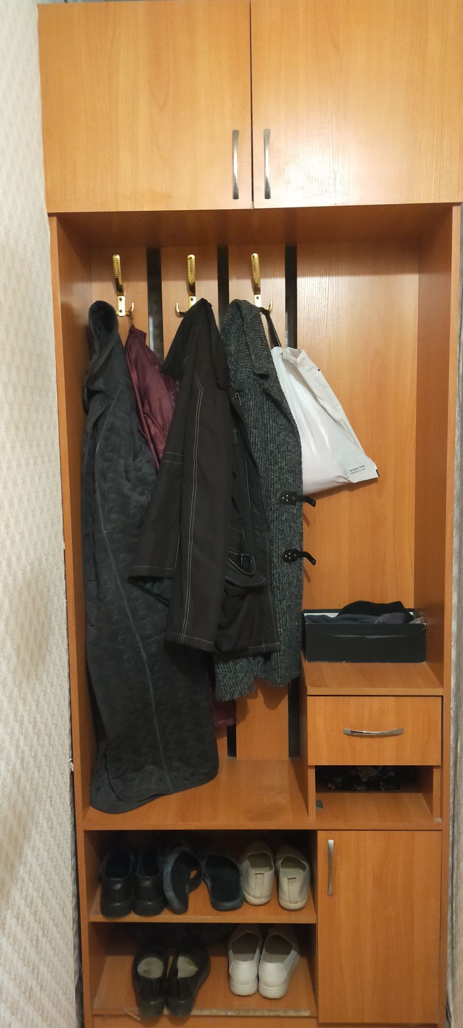 Шкаф для прихожей