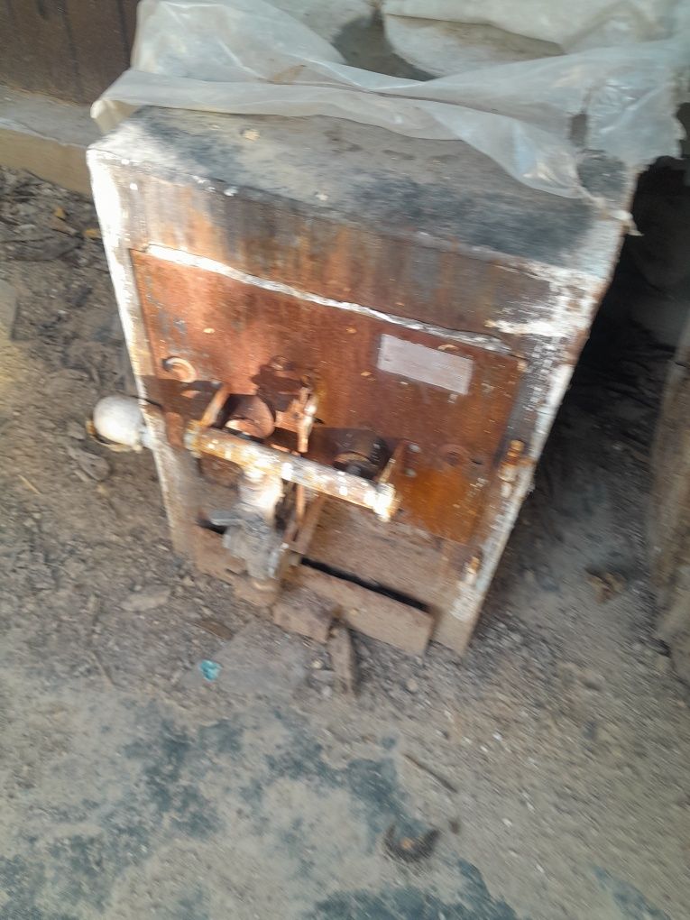 Продам печку железную на газу