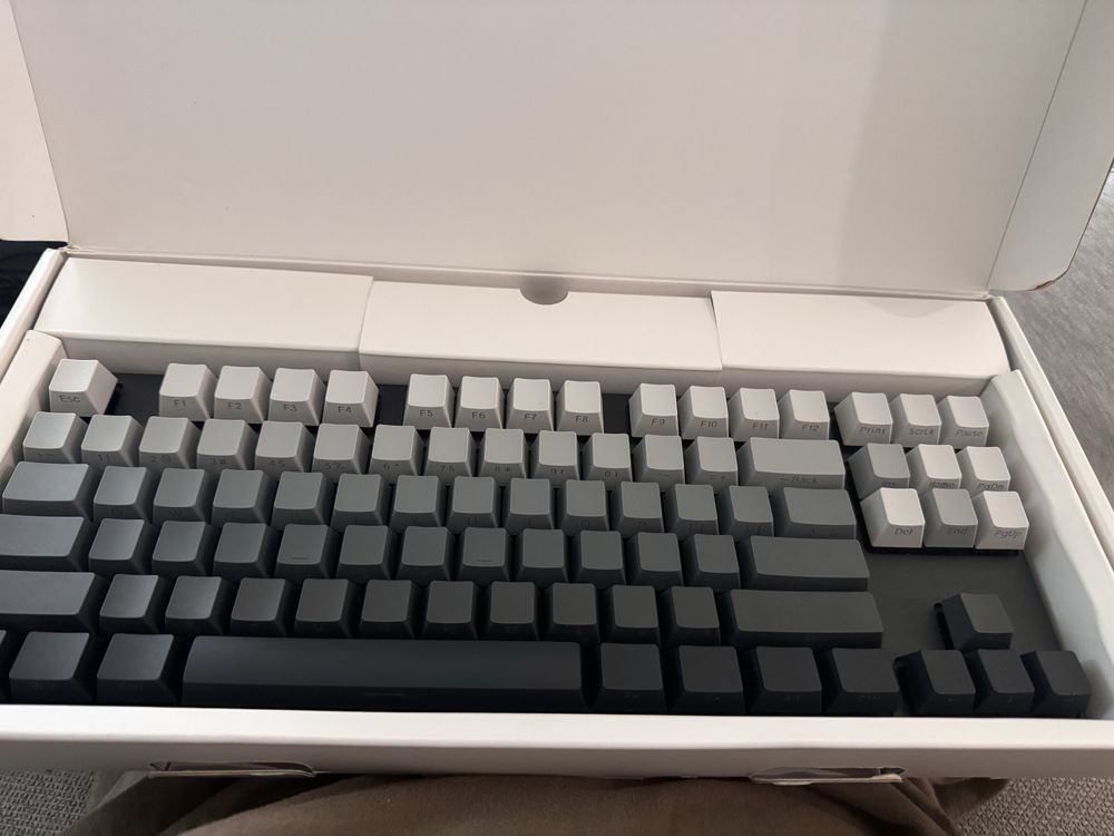 Клавиятура Varmilo