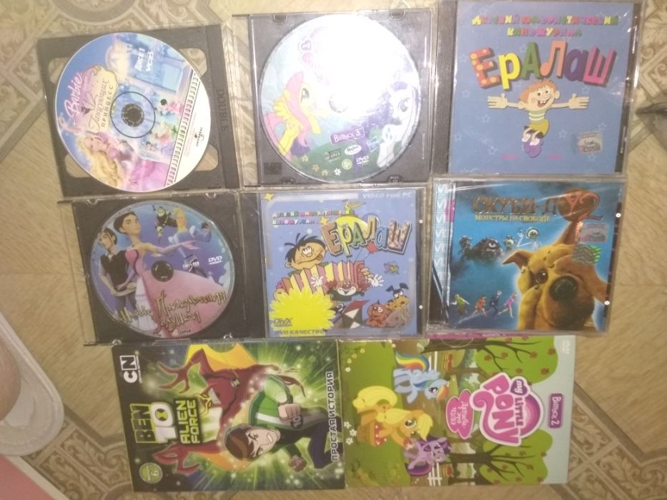 DVD диски с мультфильмами, лицензионные, б/у, в отличном состоянии