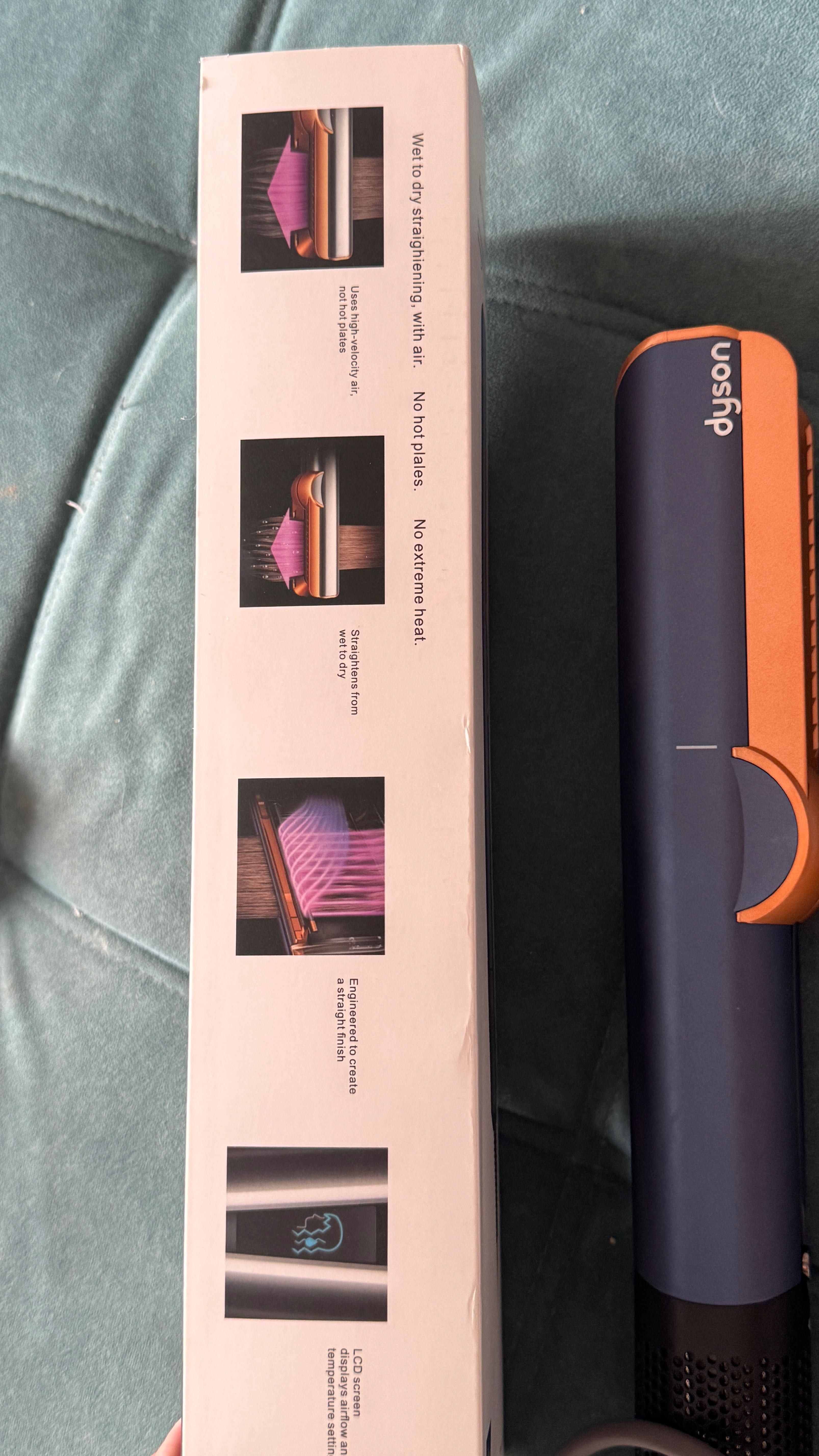 Продам Dyson утюжок , пользовались 1 месяц, имеется коробка