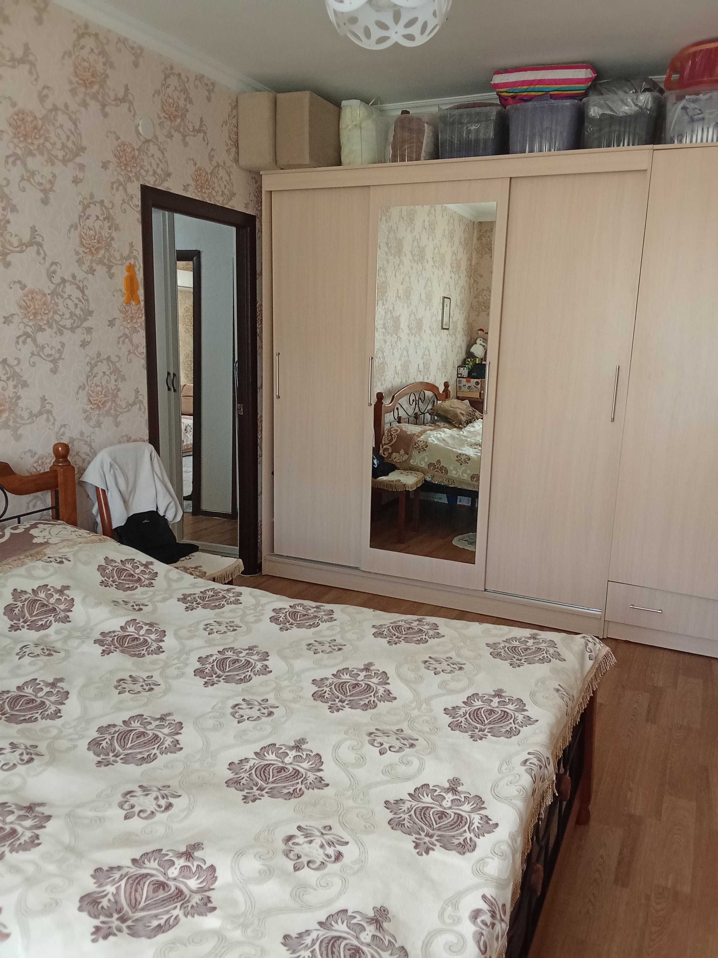 Продаётся 2-х комн. квартира  на Юго-Востоке по ул. пр. Шахтёров д.70