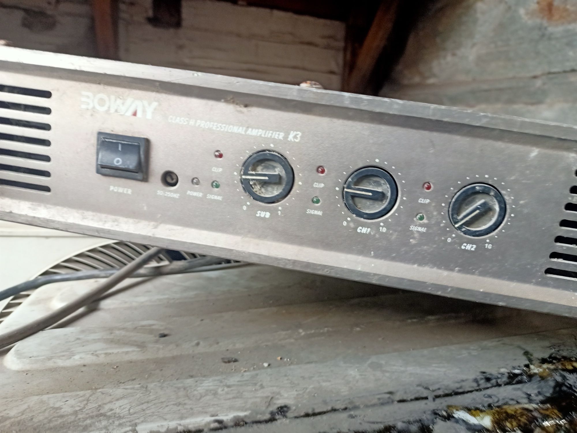 Продам микшер усилитель dgm750 ещё транзисторные усилители2шт