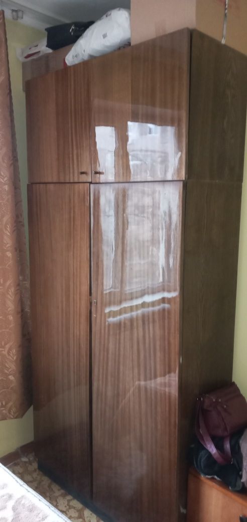 Продам советские шкафы
