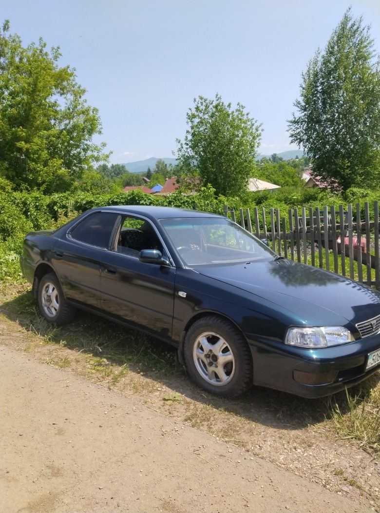 Тайота виста. 94год