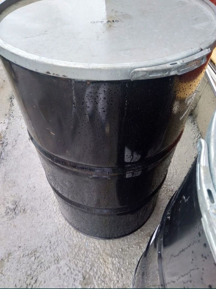 Продам бочки железные