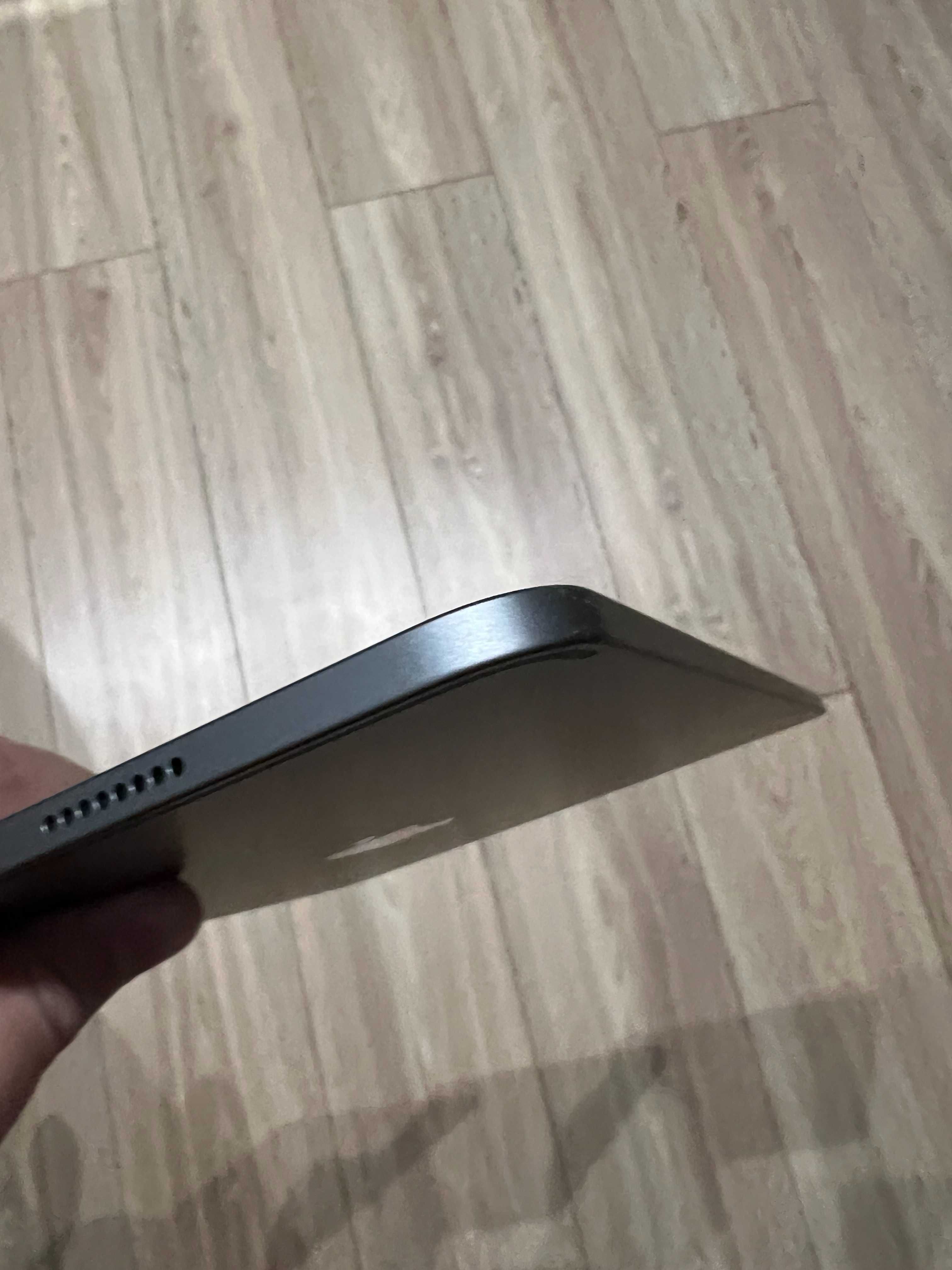 Планшет Apple iPad Pro (3 поколение)