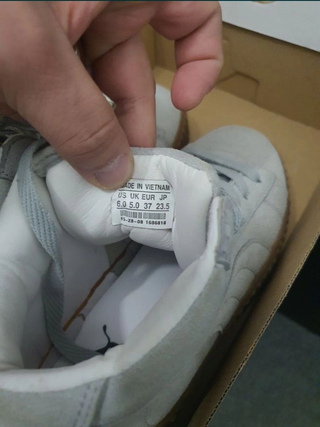 Продам кроссовки puma 37 размер