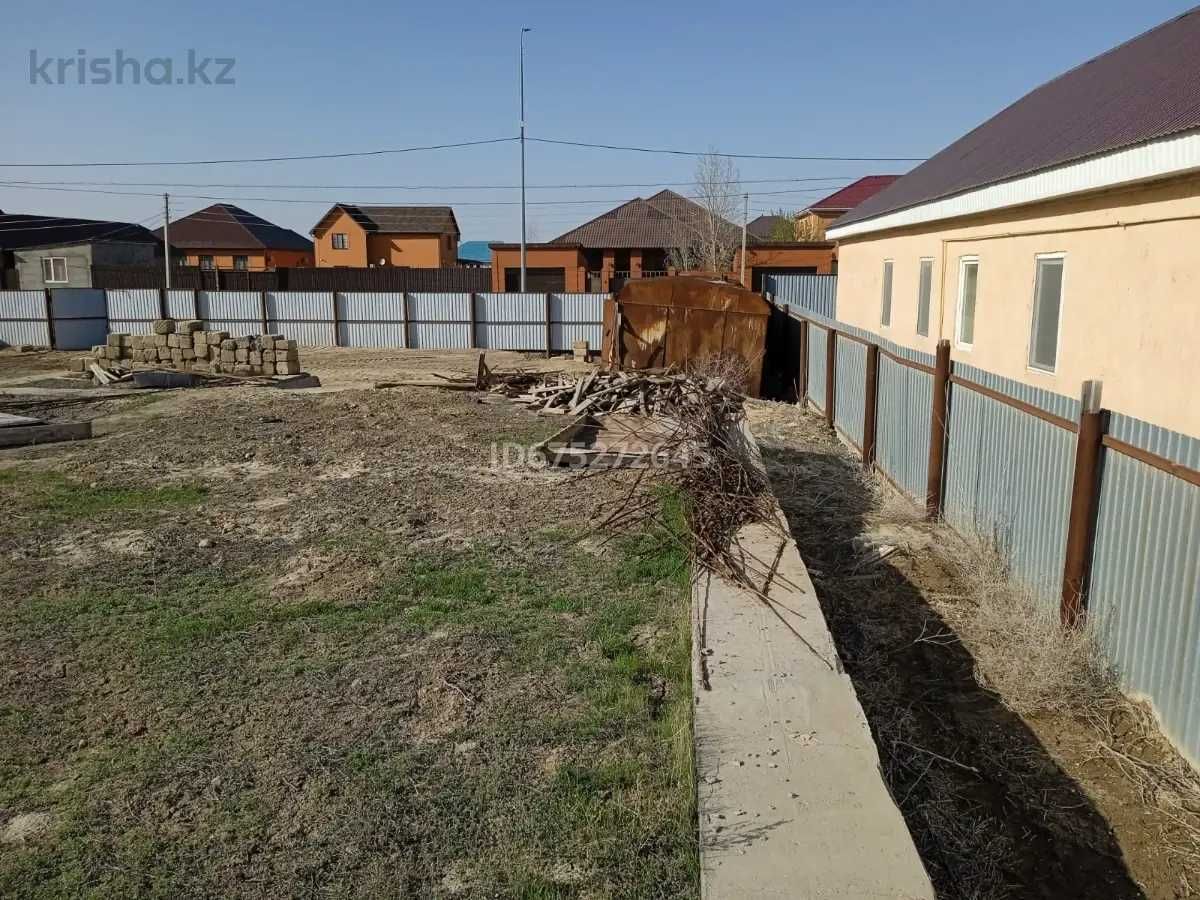 Продается участок 9 соток (ИЖС) с готовым высоким фундаментом в центре