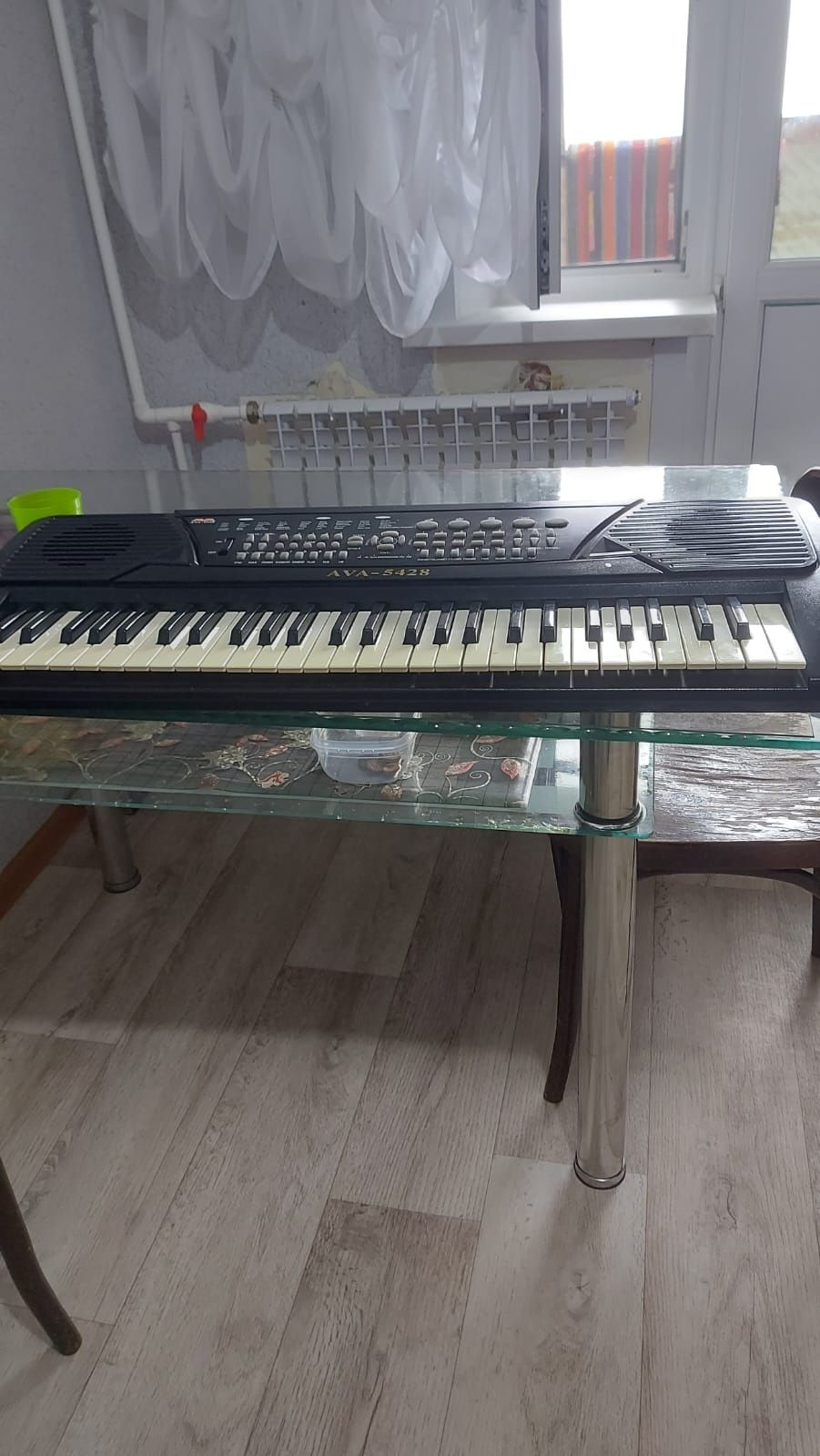 Продам сентезатор