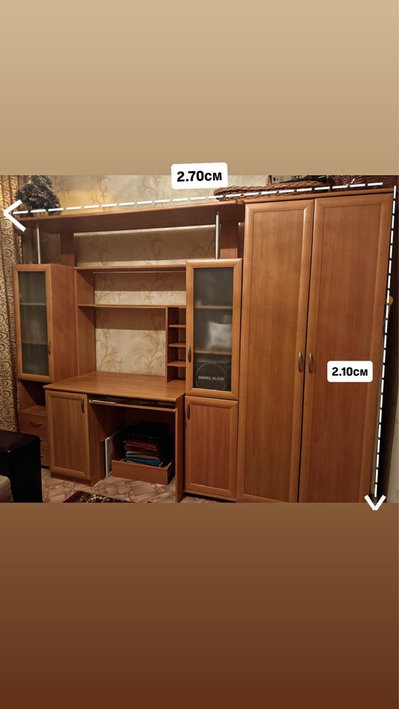 Продаются диван, спальный и кухонной гарнитур.